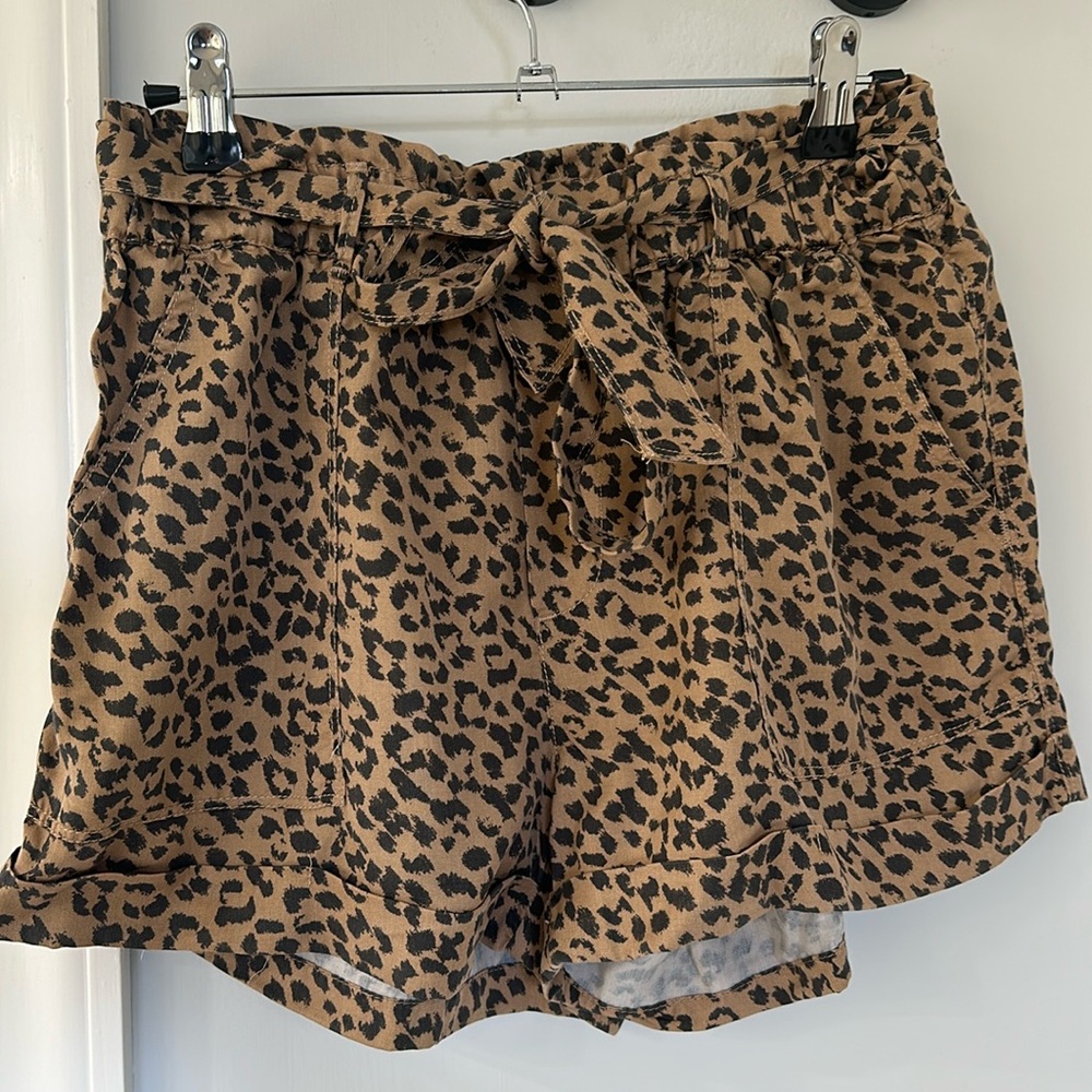 Aerie leopard print shorts - size Med